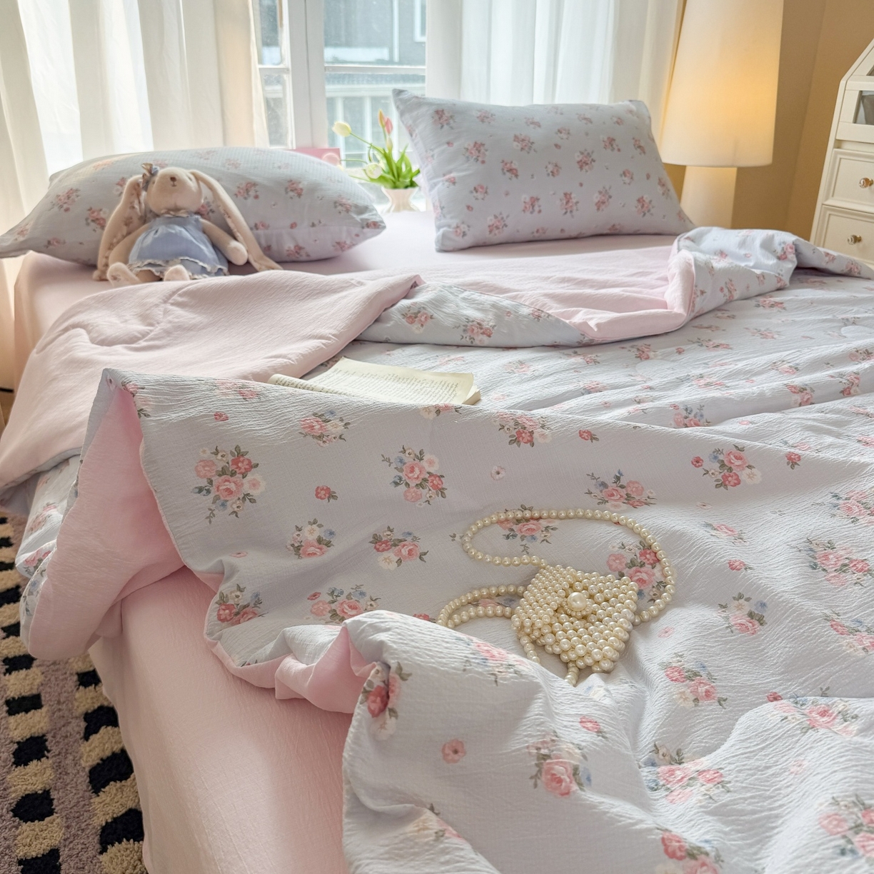 91家纺网 家纺一手货源 找家纺 温眠家纺 2026新款针织泡芙双层纱夏被四件套 青野玫瑰