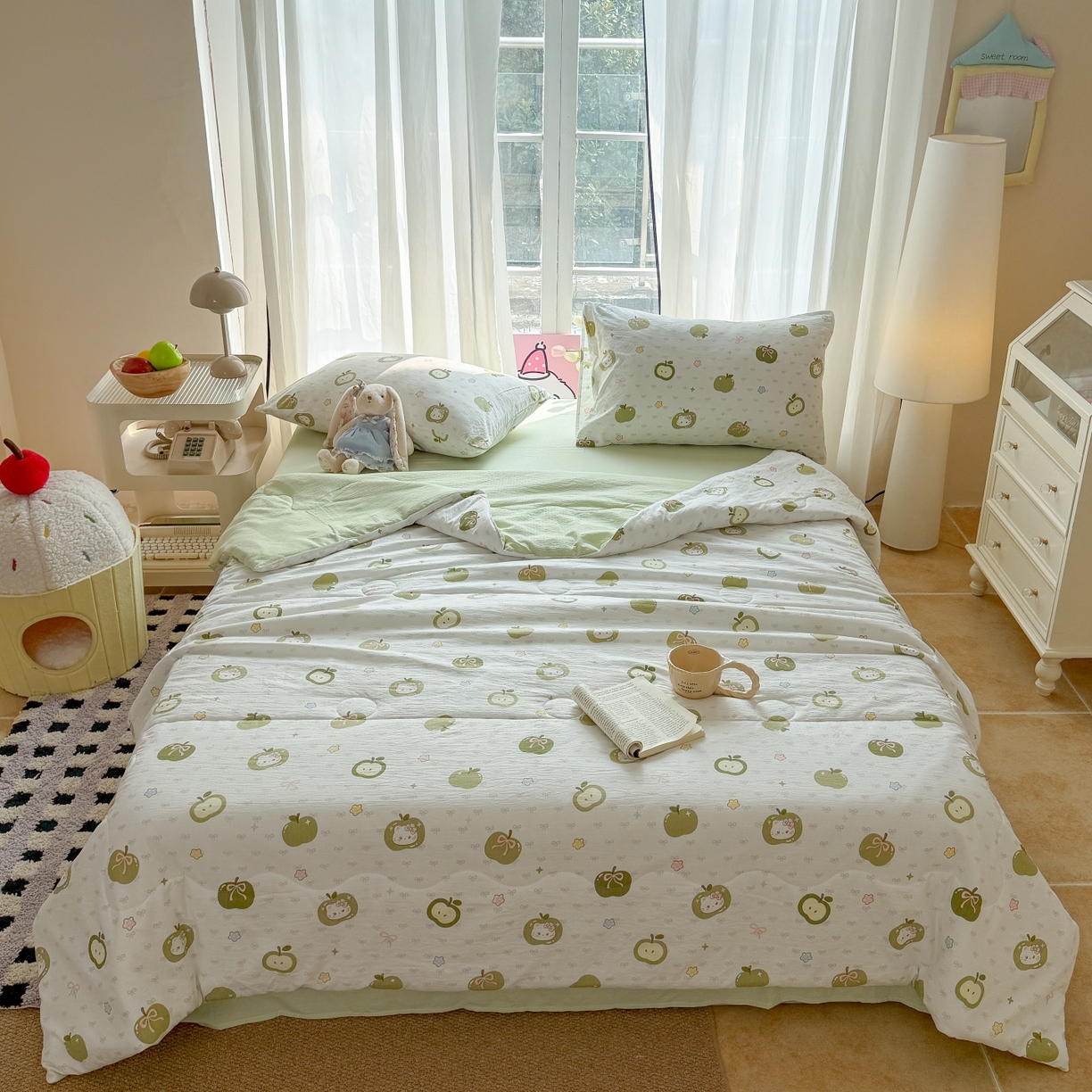 91家纺网 家纺一手货源 找家纺 温眠家纺 2026新款针织泡芙双层纱夏被四件套 甜果乐园