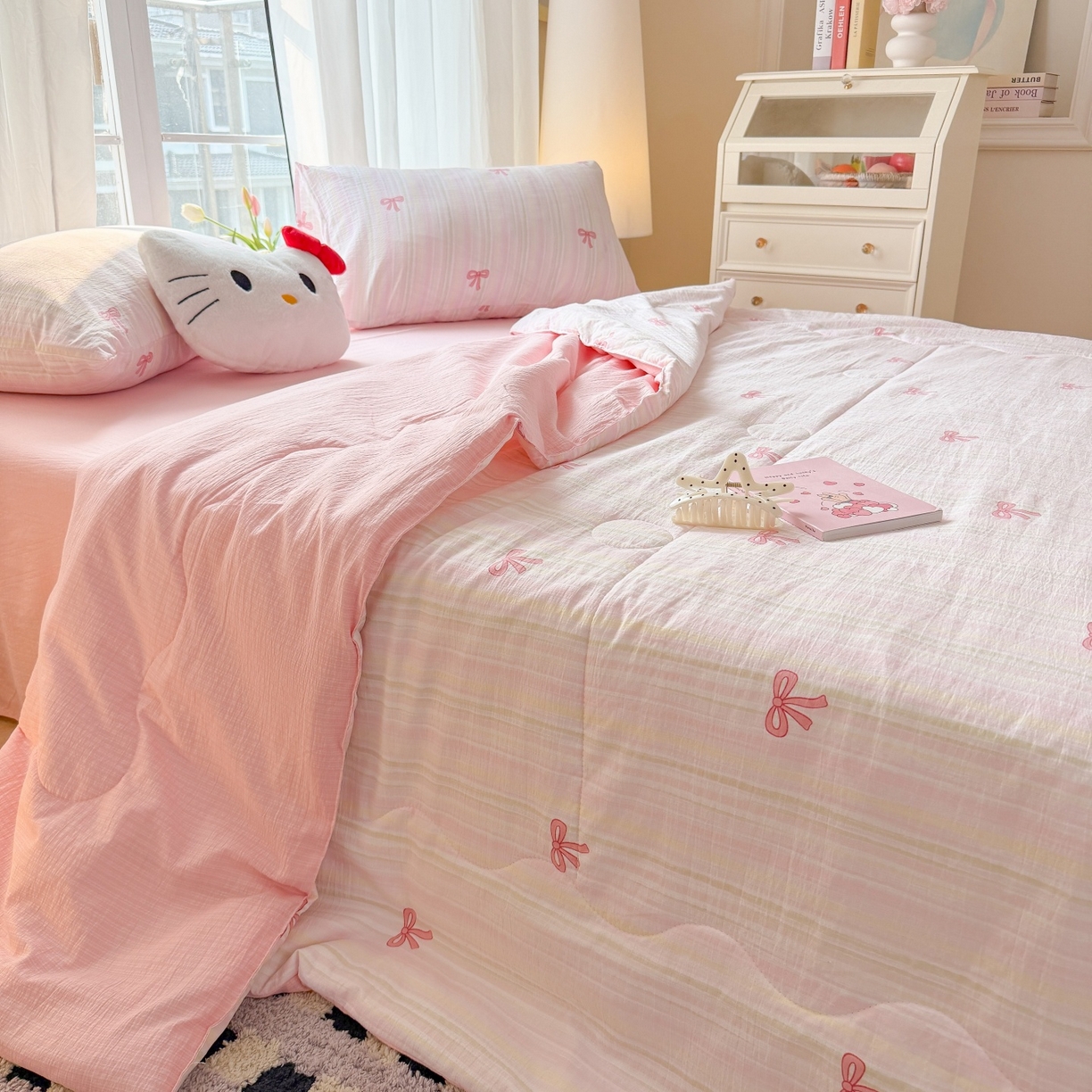 91家纺网 家纺一手货源 找家纺 温眠家纺 2026新款针织泡芙双层纱夏被四件套 粉蝴蝶结