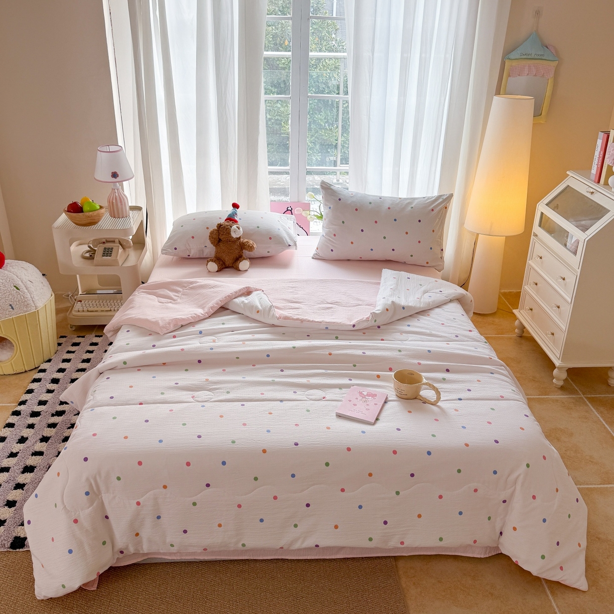 91家纺网 家纺一手货源 找家纺 温眠家纺 2026新款针织泡芙双层纱夏被四件套 彩虹小波点