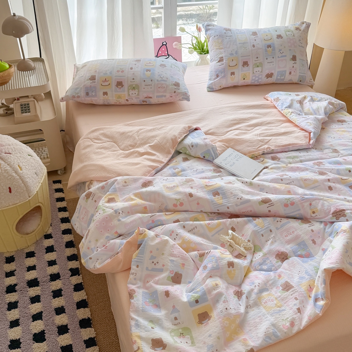 91家纺网 家纺一手货源 找家纺 温眠家纺 2026新款针织泡芙双层纱夏被四件套 小熊日记