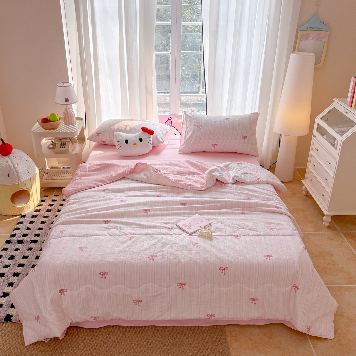 91家纺网 家纺一手货源 找家纺 温眠家纺 2026新款针织泡芙双层纱夏被四件套 粉蝴蝶结