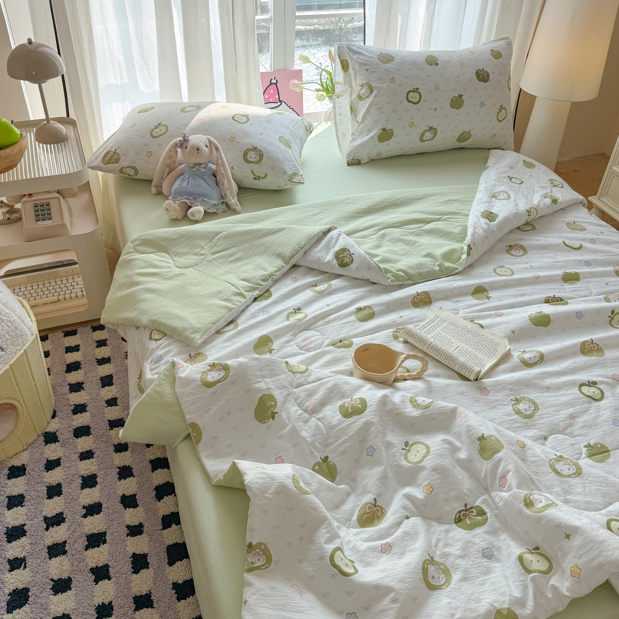 91家纺网 家纺一手货源 找家纺 温眠家纺 2026新款针织泡芙双层纱夏被四件套 甜果乐园