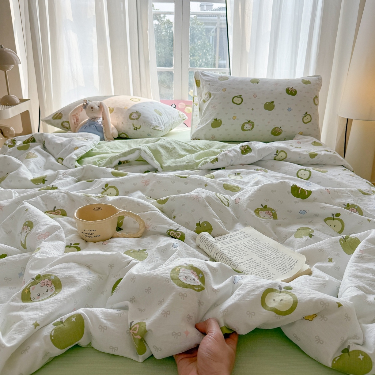 91家纺网 家纺一手货源 找家纺 温眠家纺 2026新款针织泡芙双层纱夏被四件套 甜果乐园