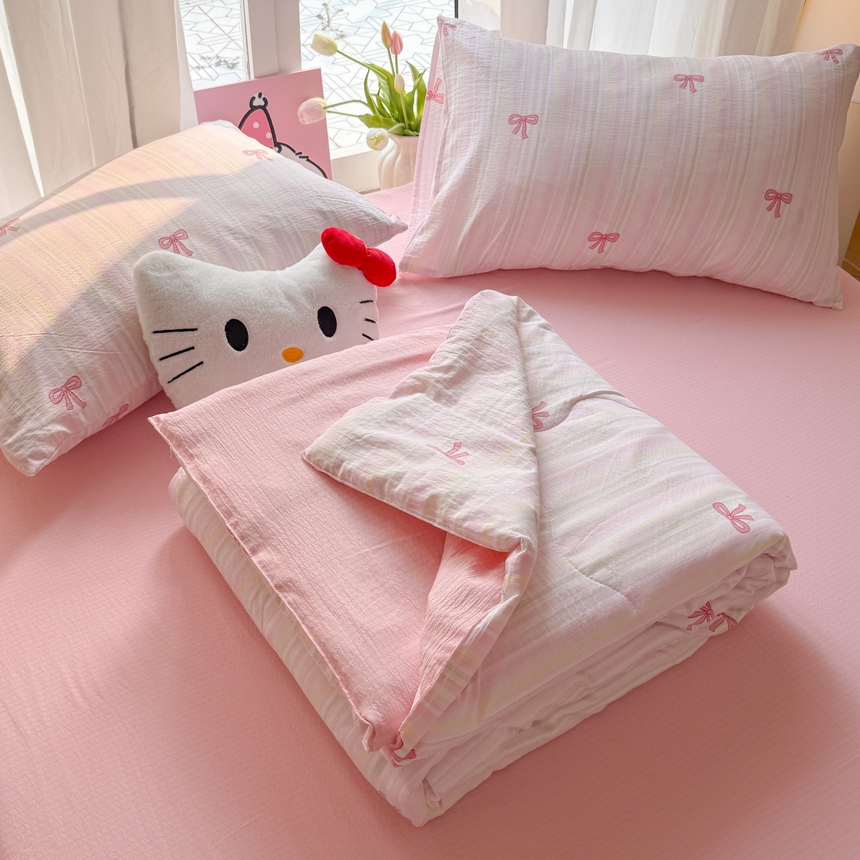 91家纺网 家纺一手货源 找家纺 温眠家纺 2026新款针织泡芙双层纱夏被四件套 粉蝴蝶结