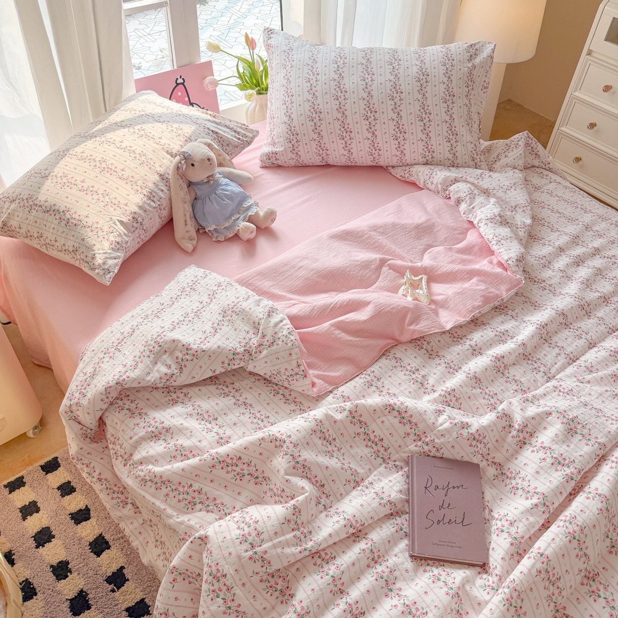 91家纺网 家纺一手货源 找家纺 温眠家纺 2026新款针织泡芙双层纱夏被四件套 蔷薇玫瑰