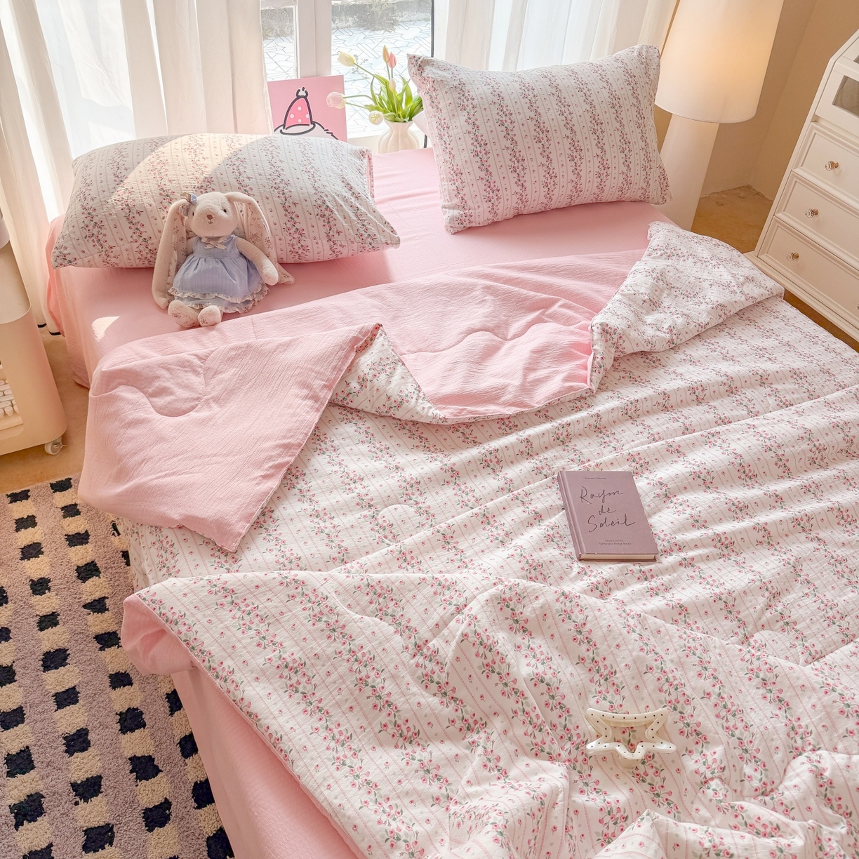 91家纺网 家纺一手货源 找家纺 温眠家纺 2026新款针织泡芙双层纱夏被四件套 蔷薇玫瑰