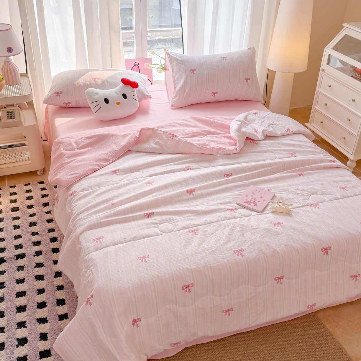 91家纺网 家纺一手货源 找家纺 温眠家纺 2026新款针织泡芙双层纱夏被四件套 粉蝴蝶结