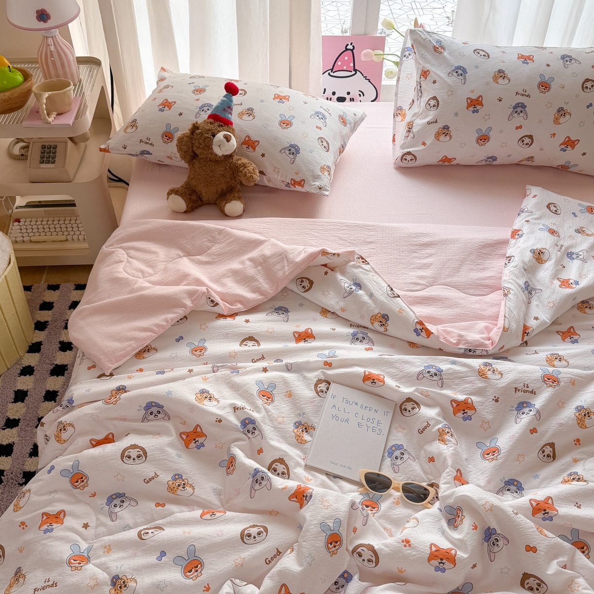 91家纺网 家纺一手货源 找家纺 温眠家纺 2026新款针织泡芙双层纱夏被四件套 萌趣伙伴