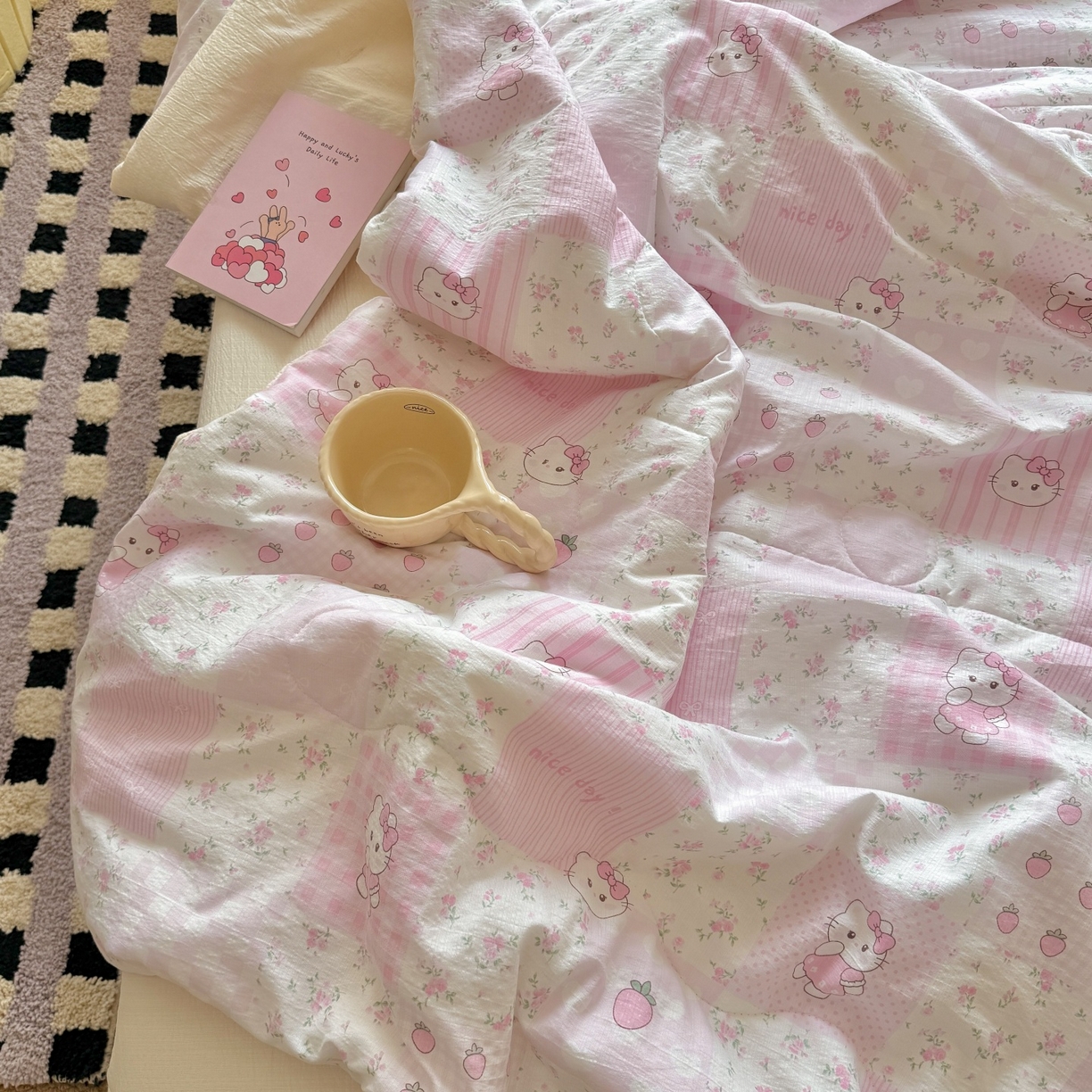 91家纺网 家纺一手货源 找家纺 温眠家纺 2026新款针织泡芙双层纱夏被四件套 花田猫咪