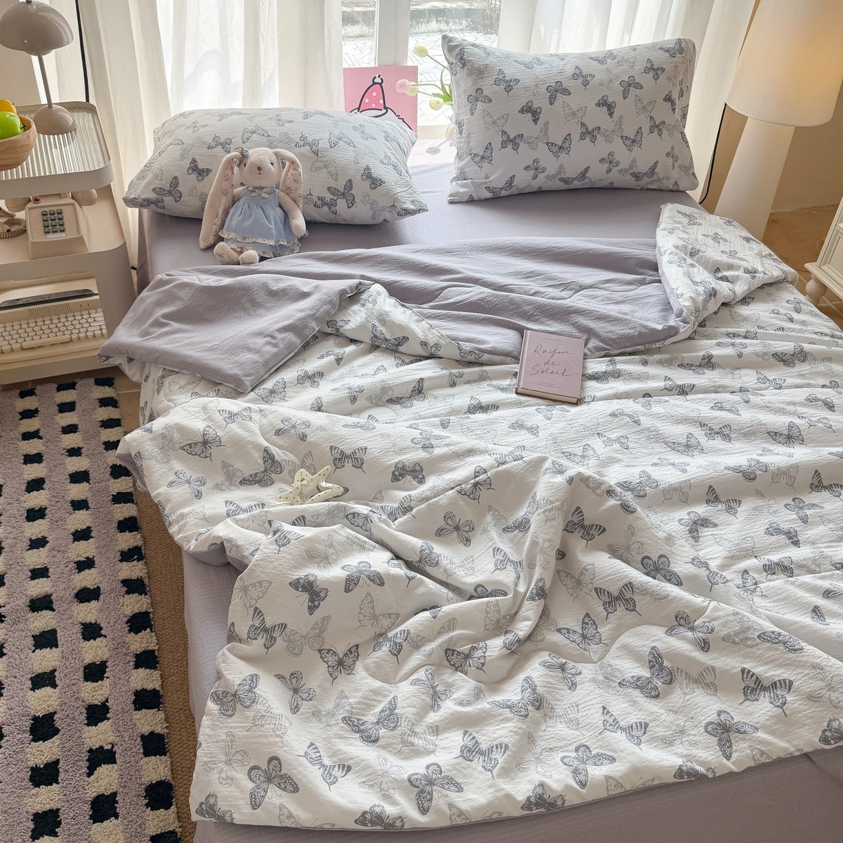 91家纺网 家纺一手货源 找家纺 温眠家纺 2026新款针织泡芙双层纱夏被四件套 墨蝶