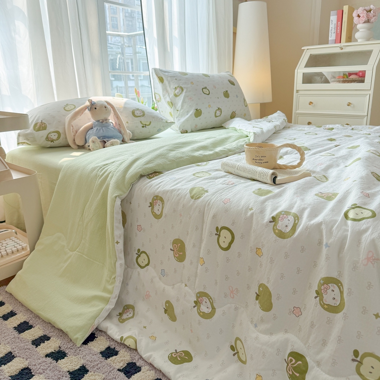 91家纺网 家纺一手货源 找家纺 温眠家纺 2026新款针织泡芙双层纱夏被四件套 甜果乐园