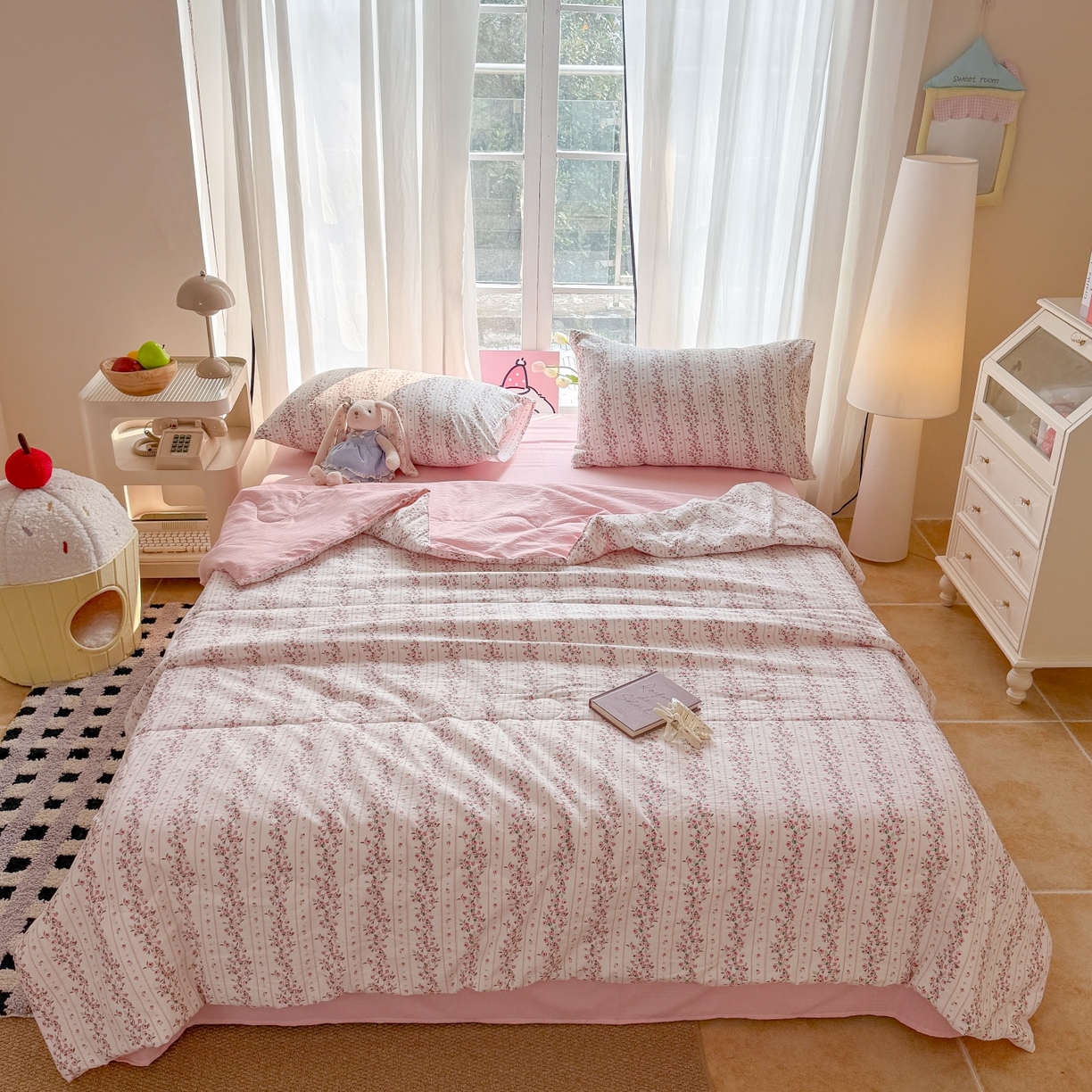 91家纺网 家纺一手货源 找家纺 温眠家纺 2026新款针织泡芙双层纱夏被四件套 蔷薇玫瑰