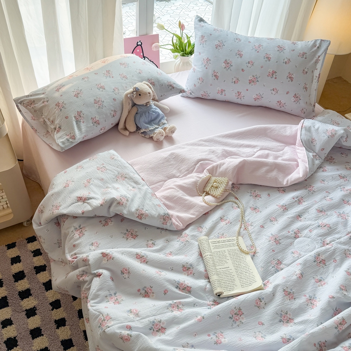 91家纺网 家纺一手货源 找家纺 温眠家纺 2026新款针织泡芙双层纱夏被四件套 青野玫瑰