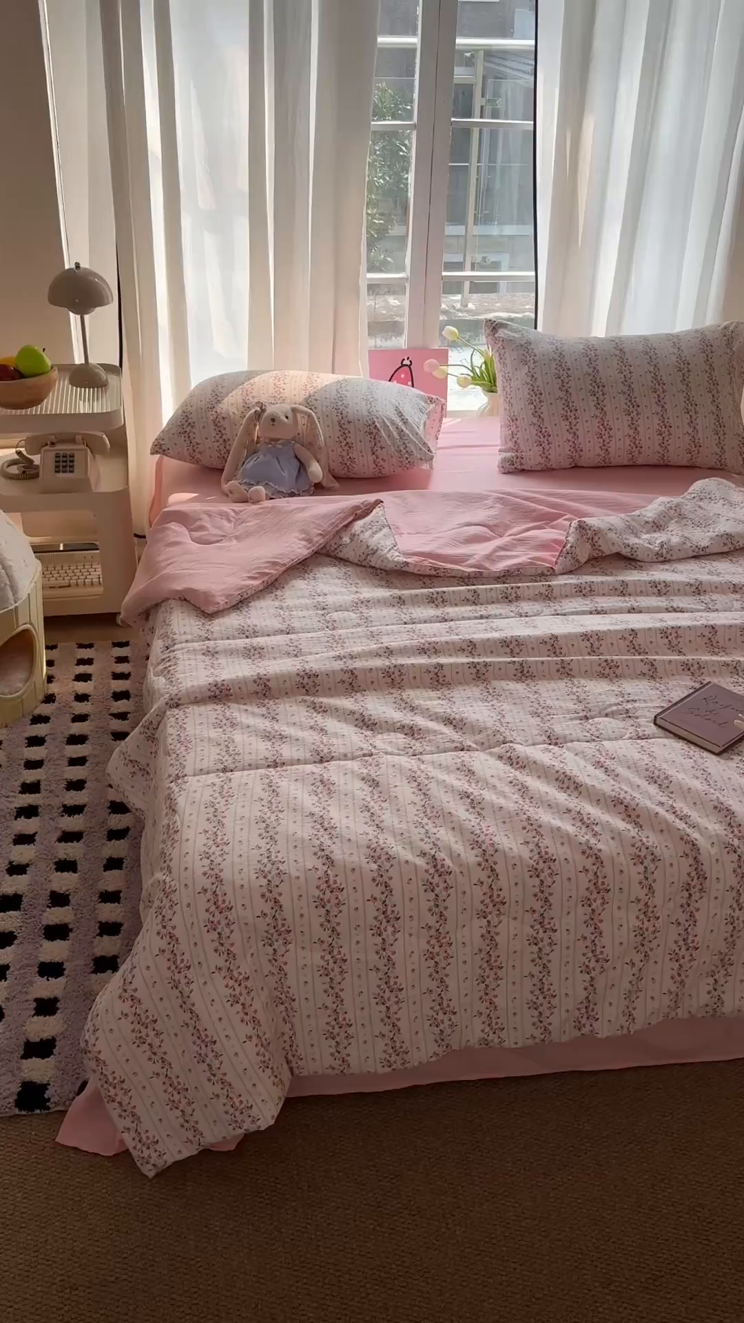 91家纺网 家纺一手货源 找家纺 温眠家纺 2026新款针织泡芙双层纱夏被四件套 蔷薇玫瑰