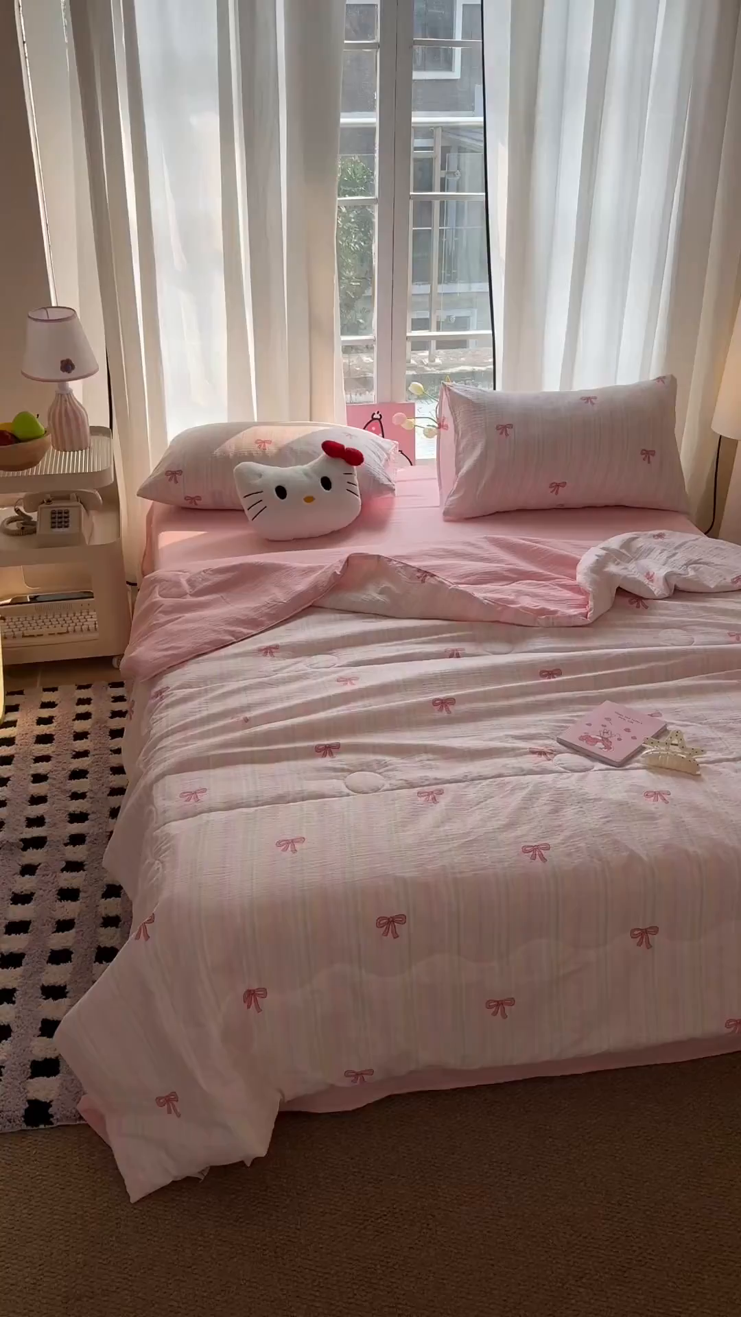 91家纺网 家纺一手货源 找家纺 温眠家纺 2026新款针织泡芙双层纱夏被四件套 粉蝴蝶结