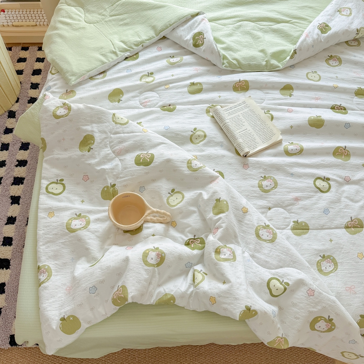 91家纺网 家纺一手货源 找家纺 温眠家纺 2026新款针织泡芙双层纱夏被四件套 甜果乐园