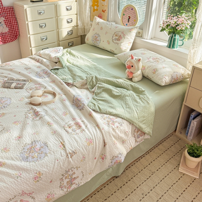 91家纺网 家纺一手货源 找家纺 小桃姐家纺 2026新款泡芙棉双层纱夏被空调被四件套小清新泡泡纱夏被卡通夏凉被空调被 童话