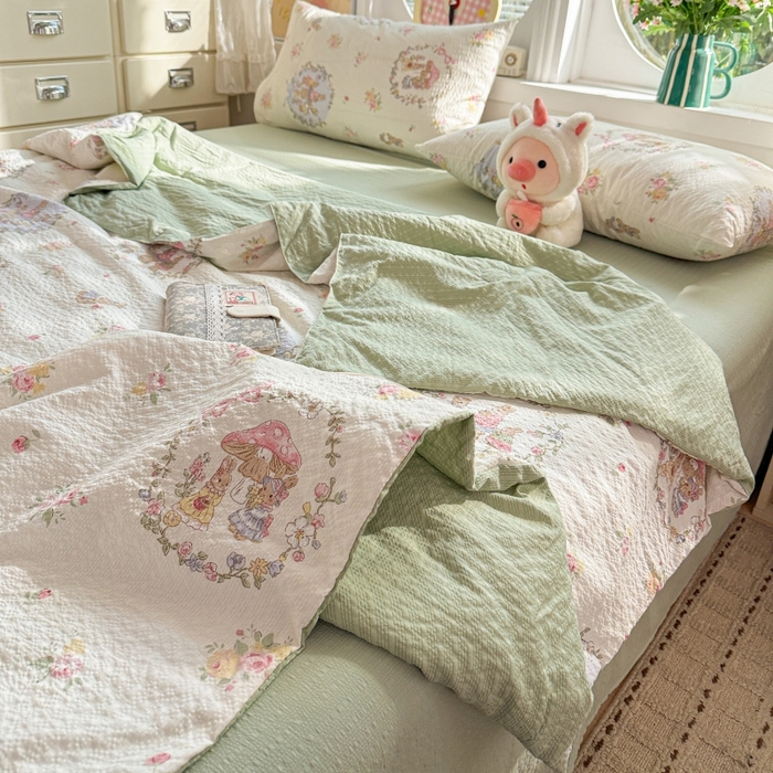 91家纺网 家纺一手货源 找家纺 小桃姐家纺 2026新款泡芙棉双层纱夏被空调被四件套小清新泡泡纱夏被卡通夏凉被空调被 童话