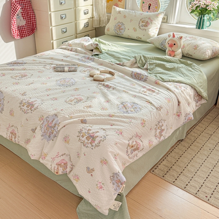 91家纺网 家纺一手货源 找家纺 小桃姐家纺 2026新款泡芙棉双层纱夏被空调被四件套小清新泡泡纱夏被卡通夏凉被空调被 童话