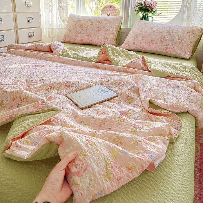 91家纺网 家纺一手货源 找家纺 小桃姐家纺 2026新款泡芙棉双层纱夏被空调被四件套小清新泡泡纱夏被卡通夏凉被空调被 知晓