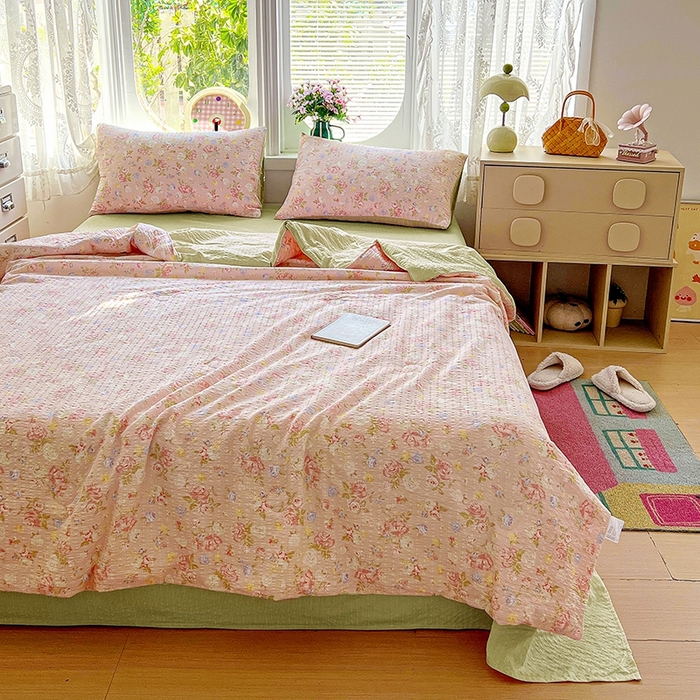 91家纺网 家纺一手货源 找家纺 小桃姐家纺 2026新款泡芙棉双层纱夏被空调被四件套小清新泡泡纱夏被卡通夏凉被空调被 知晓