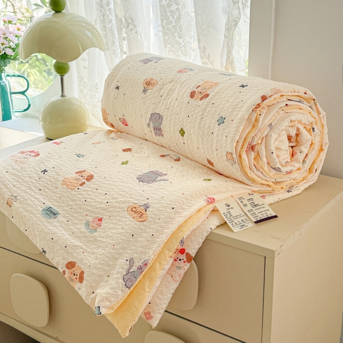 91家纺网 家纺一手货源 找家纺 小桃姐家纺 2026新款泡芙棉双层纱夏被空调被四件套小清新泡泡纱夏被卡通夏凉被空调被 蛋糕狗