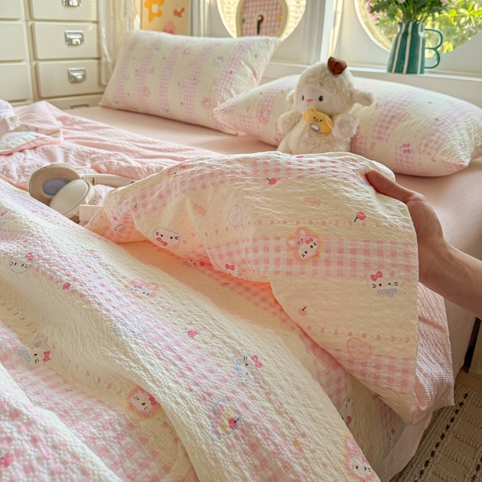 91家纺网 家纺一手货源 找家纺 小桃姐家纺 2026新款泡芙棉双层纱夏被空调被四件套小清新泡泡纱夏被卡通夏凉被空调被 奶油kitty