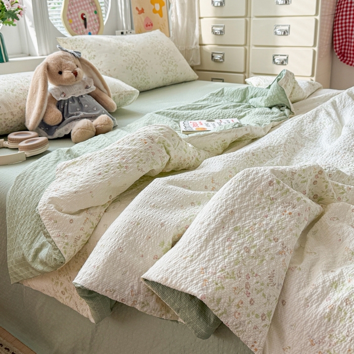 91家纺网 家纺一手货源 找家纺 小桃姐家纺 2026新款泡芙棉双层纱夏被空调被四件套小清新泡泡纱夏被卡通夏凉被空调被 浅春