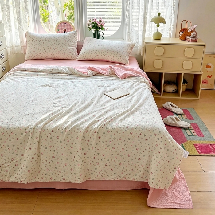 91家纺网 家纺一手货源 找家纺 小桃姐家纺 2026新款泡芙棉双层纱夏被空调被四件套小清新泡泡纱夏被卡通夏凉被空调被 花町