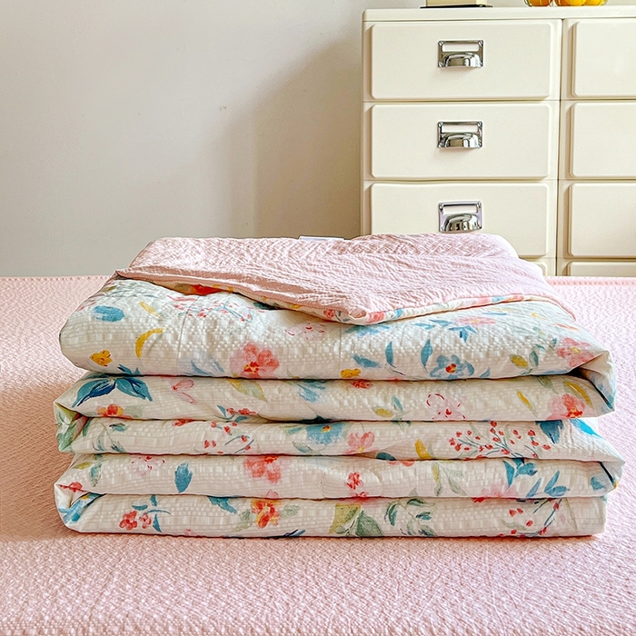 91家纺网 家纺一手货源 找家纺 小桃姐家纺 2026新款泡芙棉双层纱夏被空调被四件套小清新泡泡纱夏被卡通夏凉被空调被 安娜