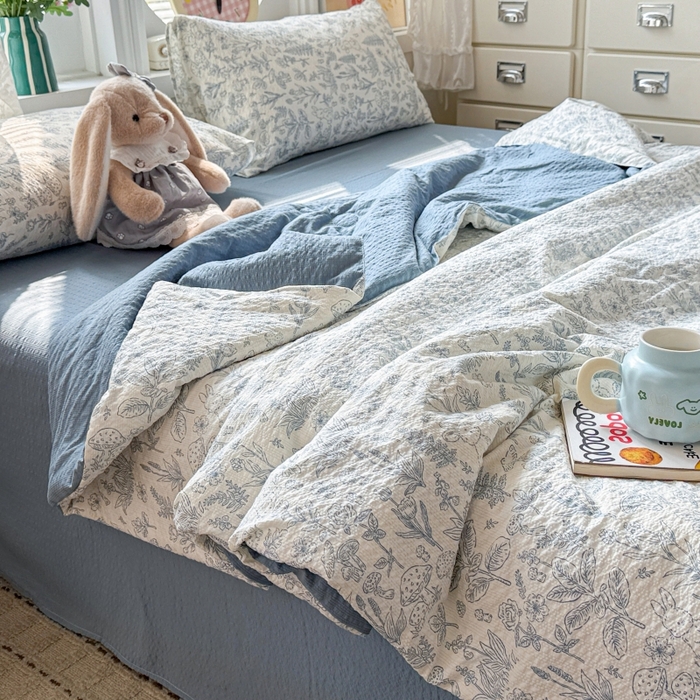 91家纺网 家纺一手货源 找家纺 小桃姐家纺 2026新款泡芙棉双层纱夏被空调被四件套小清新泡泡纱夏被卡通夏凉被空调被 盛夏