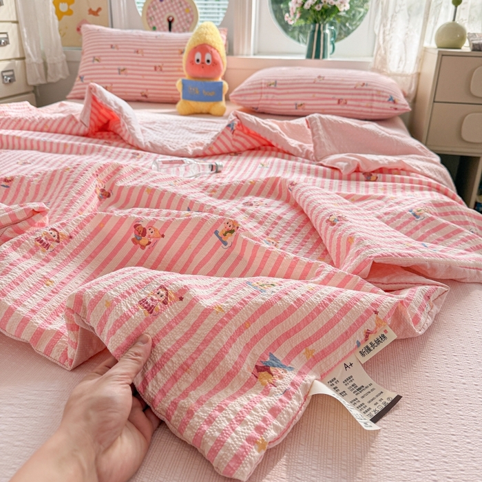 91家纺网 家纺一手货源 找家纺 小桃姐家纺 2026新款泡芙棉双层纱夏被空调被四件套小清新泡泡纱夏被卡通夏凉被空调被 粉色星星