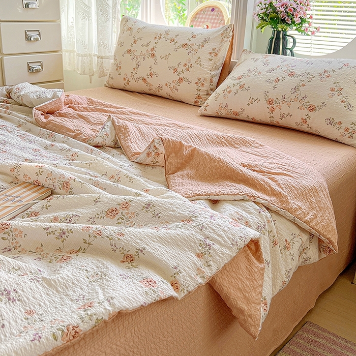 91家纺网 家纺一手货源 找家纺 小桃姐家纺 2026新款泡芙棉双层纱夏被空调被四件套小清新泡泡纱夏被卡通夏凉被空调被 初晴