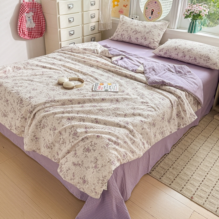 91家纺网 家纺一手货源 找家纺 小桃姐家纺 2026新款泡芙棉双层纱夏被空调被四件套小清新泡泡纱夏被卡通夏凉被空调被 紫韵