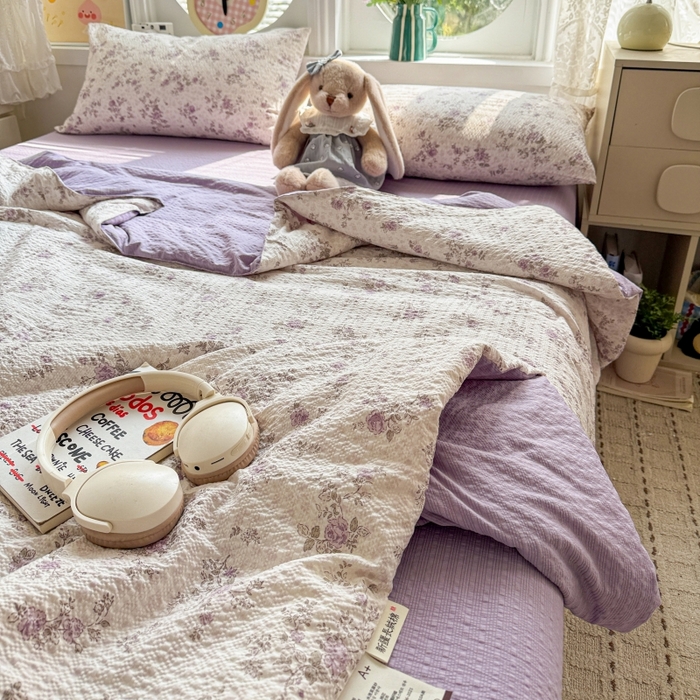 91家纺网 家纺一手货源 找家纺 小桃姐家纺 2026新款泡芙棉双层纱夏被空调被四件套小清新泡泡纱夏被卡通夏凉被空调被 紫韵
