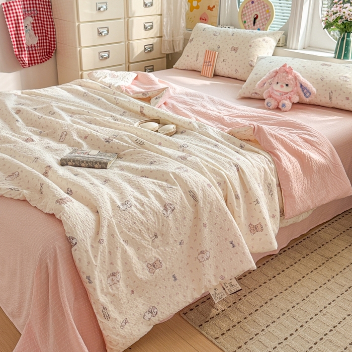 91家纺网 家纺一手货源 找家纺 小桃姐家纺 2026新款泡芙棉双层纱夏被空调被四件套小清新泡泡纱夏被卡通夏凉被空调被 花仙兔