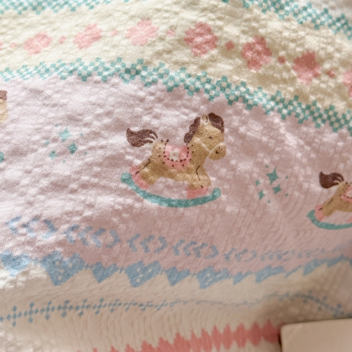 91家纺网 家纺一手货源 找家纺 小桃姐家纺 2026新款泡芙棉双层纱夏被空调被四件套小清新泡泡纱夏被卡通夏凉被空调被 彩虹木马