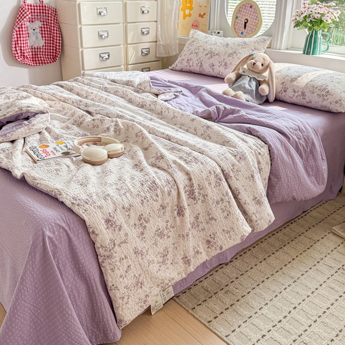 91家纺网 家纺一手货源 找家纺 小桃姐家纺 2026新款泡芙棉双层纱夏被空调被四件套小清新泡泡纱夏被卡通夏凉被空调被 紫韵