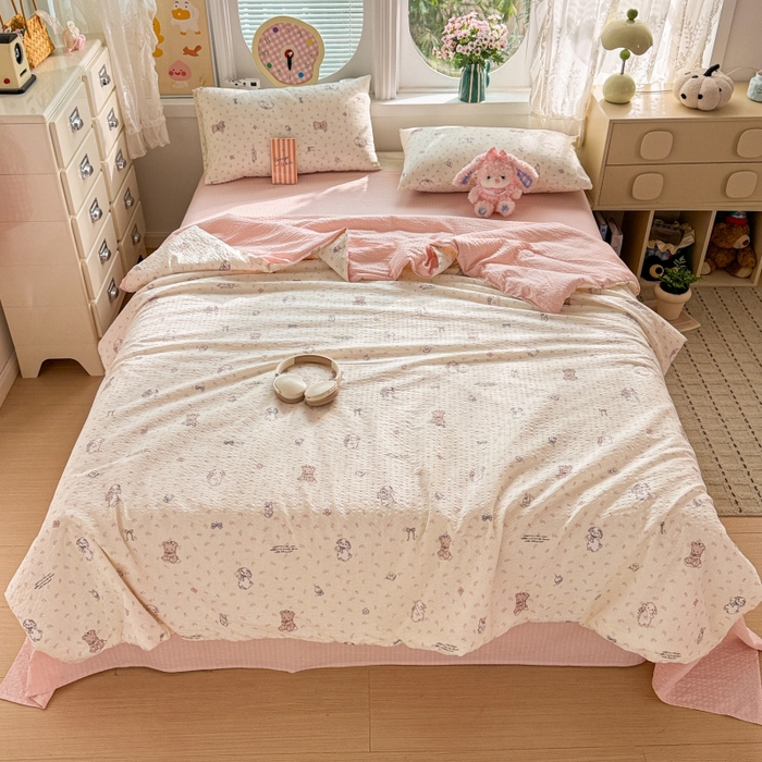 91家纺网 家纺一手货源 找家纺 小桃姐家纺 2026新款泡芙棉双层纱夏被空调被四件套小清新泡泡纱夏被卡通夏凉被空调被 花仙兔