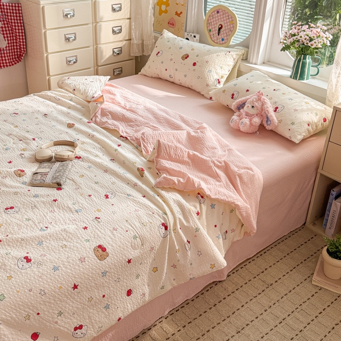 91家纺网 家纺一手货源 找家纺 小桃姐家纺 2026新款泡芙棉双层纱夏被空调被四件套小清新泡泡纱夏被卡通夏凉被空调被 幸运kitty