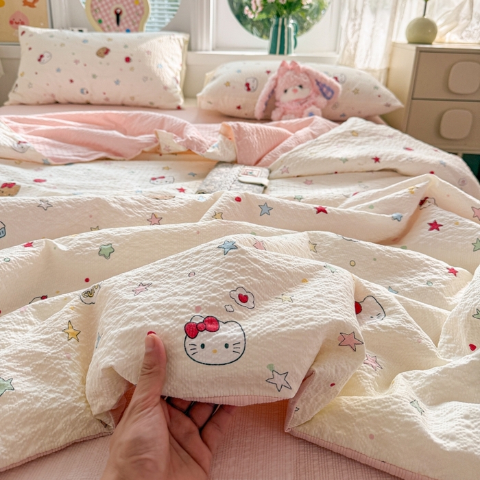 91家纺网 家纺一手货源 找家纺 小桃姐家纺 2026新款泡芙棉双层纱夏被空调被四件套小清新泡泡纱夏被卡通夏凉被空调被 幸运kitty