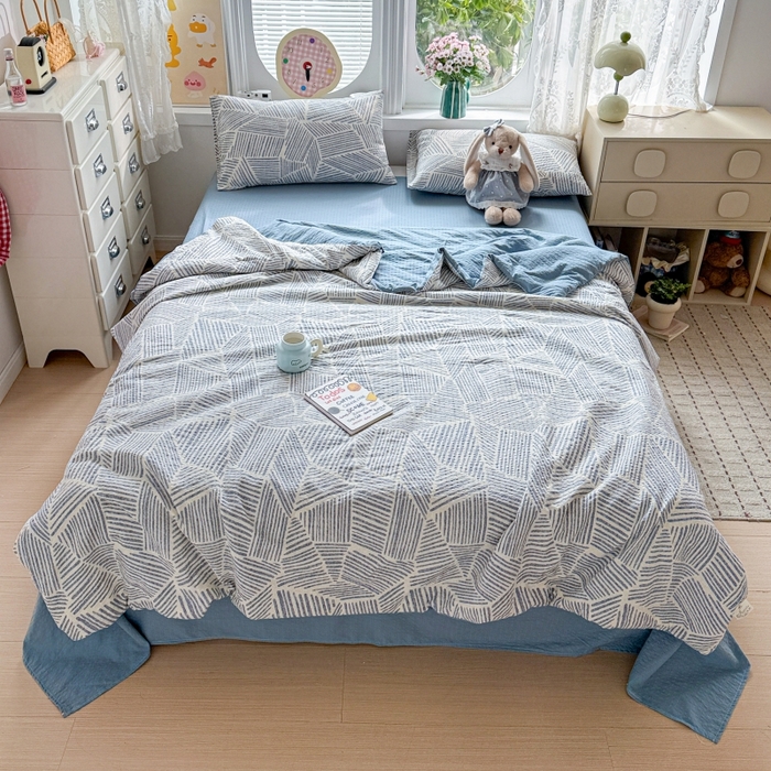 91家纺网 家纺一手货源 找家纺 小桃姐家纺 2026新款泡芙棉双层纱夏被空调被四件套小清新泡泡纱夏被卡通夏凉被空调被 蓝条纹