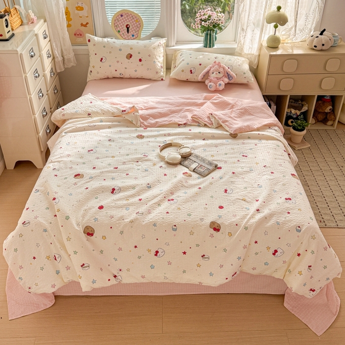 91家纺网 家纺一手货源 找家纺 小桃姐家纺 2026新款泡芙棉双层纱夏被空调被四件套小清新泡泡纱夏被卡通夏凉被空调被 幸运kitty