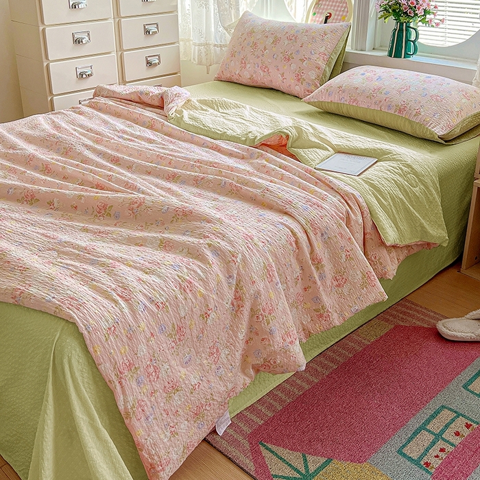 91家纺网 家纺一手货源 找家纺 小桃姐家纺 2026新款泡芙棉双层纱夏被空调被四件套小清新泡泡纱夏被卡通夏凉被空调被 知晓