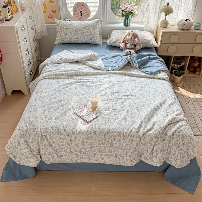 91家纺网 家纺一手货源 找家纺 小桃姐家纺 2026新款泡芙棉双层纱夏被空调被四件套小清新泡泡纱夏被卡通夏凉被空调被 盛夏