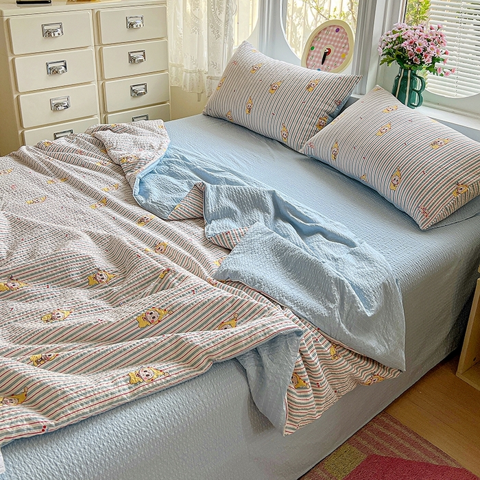 91家纺网 家纺一手货源 找家纺 小桃姐家纺 2026新款泡芙棉双层纱夏被空调被四件套小清新泡泡纱夏被卡通夏凉被空调被 线条星星