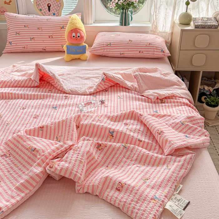 91家纺网 家纺一手货源 找家纺 小桃姐家纺 2026新款泡芙棉双层纱夏被空调被四件套小清新泡泡纱夏被卡通夏凉被空调被 粉色星星