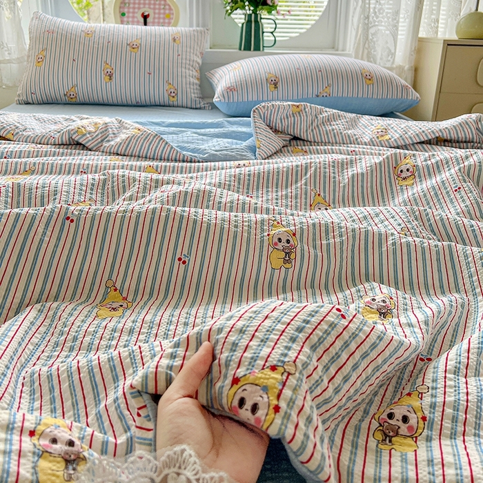 91家纺网 家纺一手货源 找家纺 小桃姐家纺 2026新款泡芙棉双层纱夏被空调被四件套小清新泡泡纱夏被卡通夏凉被空调被 线条星星