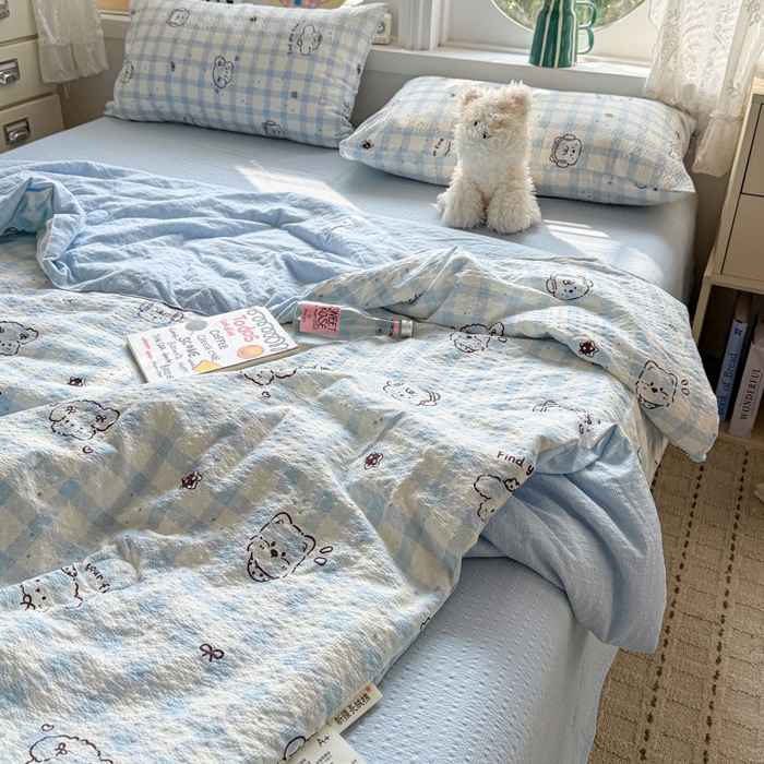91家纺网 家纺一手货源 找家纺 小桃姐家纺 2026新款泡芙棉双层纱夏被空调被四件套小清新泡泡纱夏被卡通夏凉被空调被 修狗狗